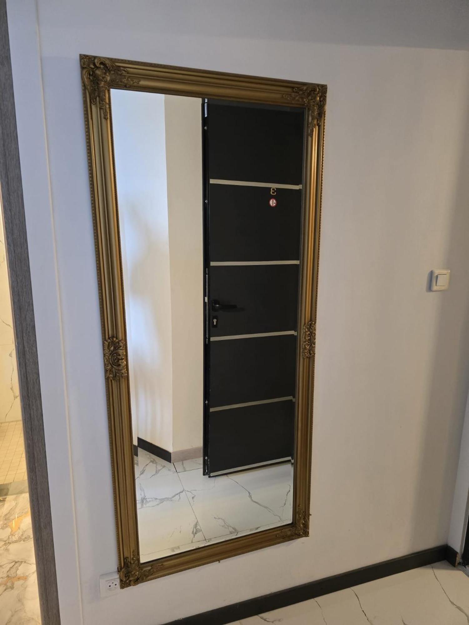 Apartment Confort Avec Parkings Gratuits *
